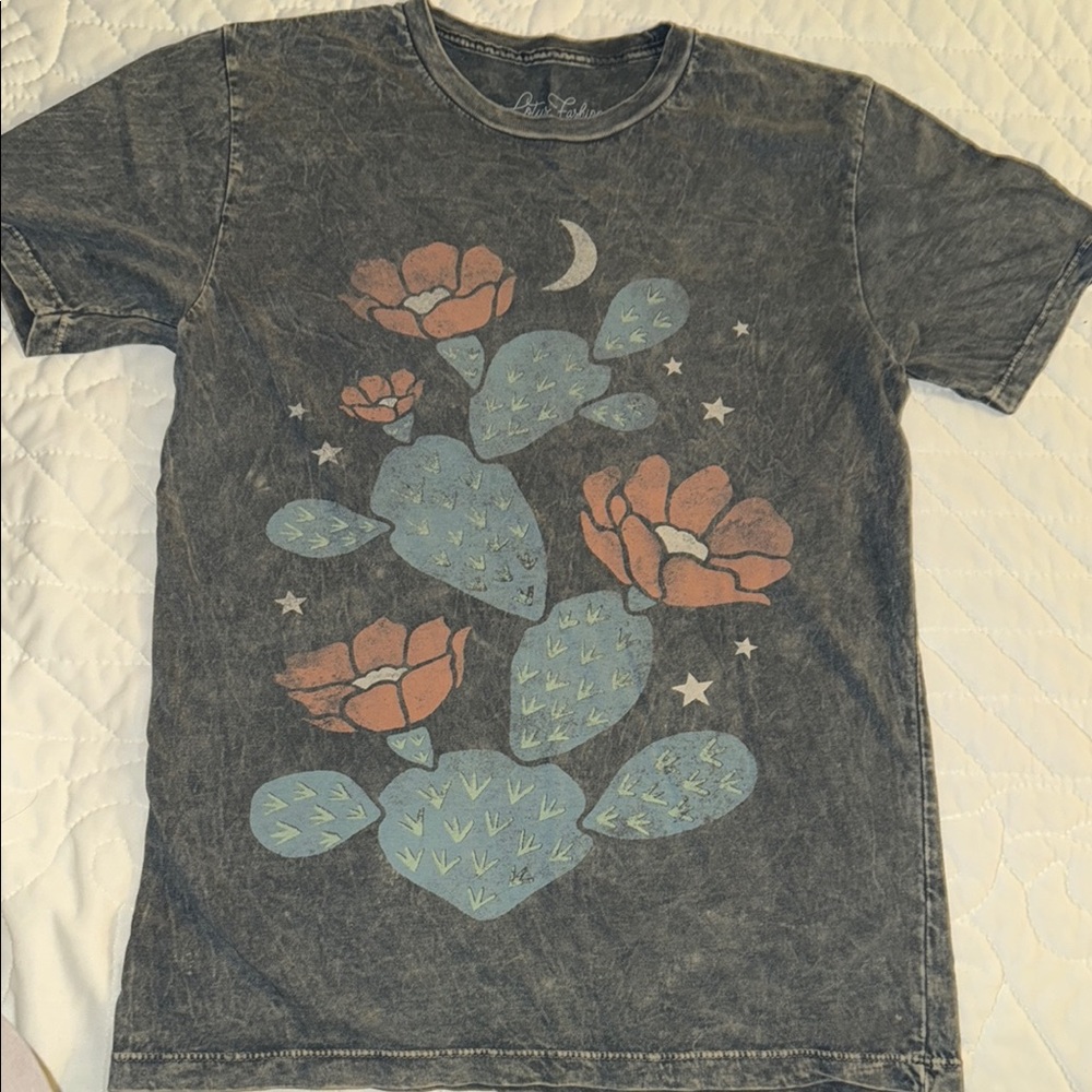 Women’s Gray Graphic Short Sleeve Tee